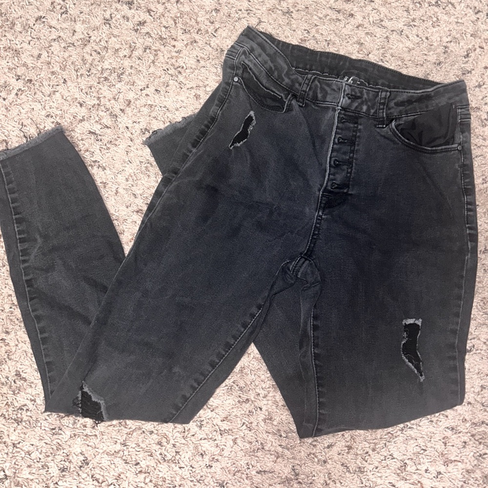 Black distressed jeans